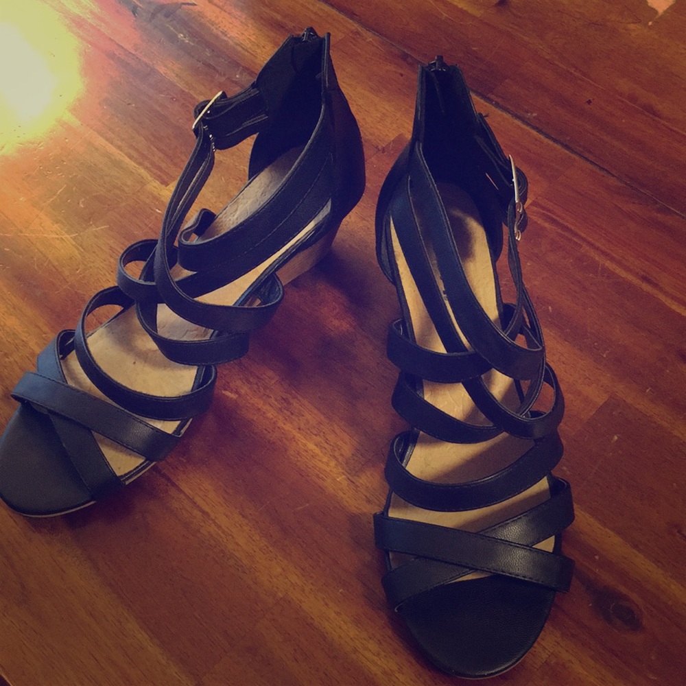 Soda gladiator sandals